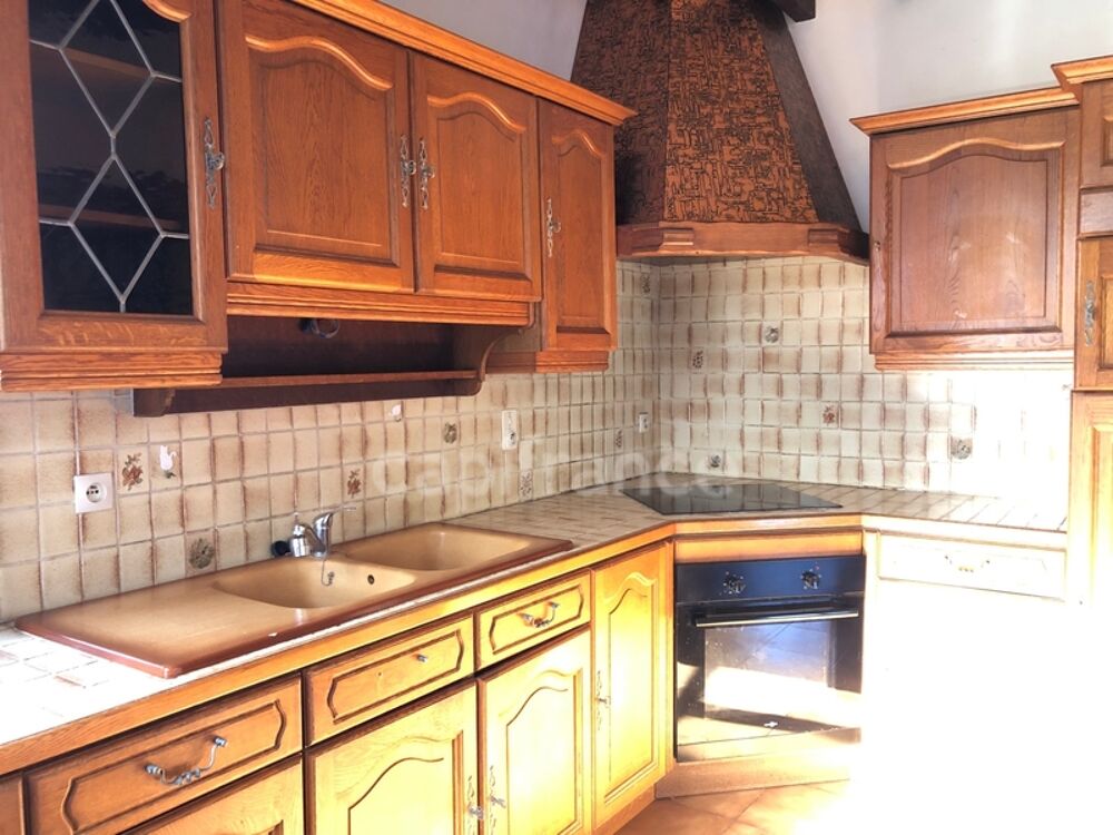 Vente Maison Maison à vendre 3/4 pièces MERRY LA VALLEE (89)-91m2 habitables-garage-cave voûtée-Terrain clos 759m2 Merry la vallee