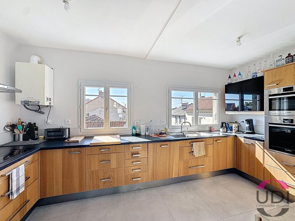 Vente Immeuble Immeuble de rapport avec locaux commerciaux et appartements – Centre-ville de Montluçon Montlucon