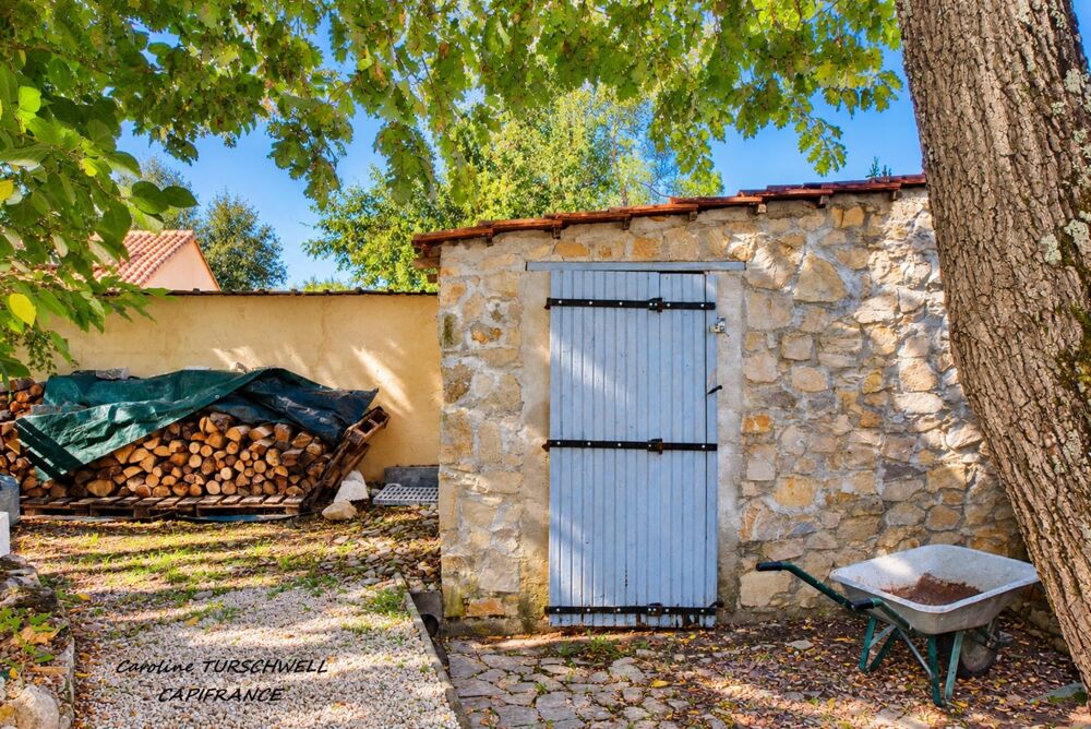 Vente Maison ROCBARON (83) - TRES JOLIE MAISON DE PLAIN PIED SUR 700 M² - 3 CHAMBRES - GRAND GARAGE - 2 CABANONS EN DUR Rocbaron