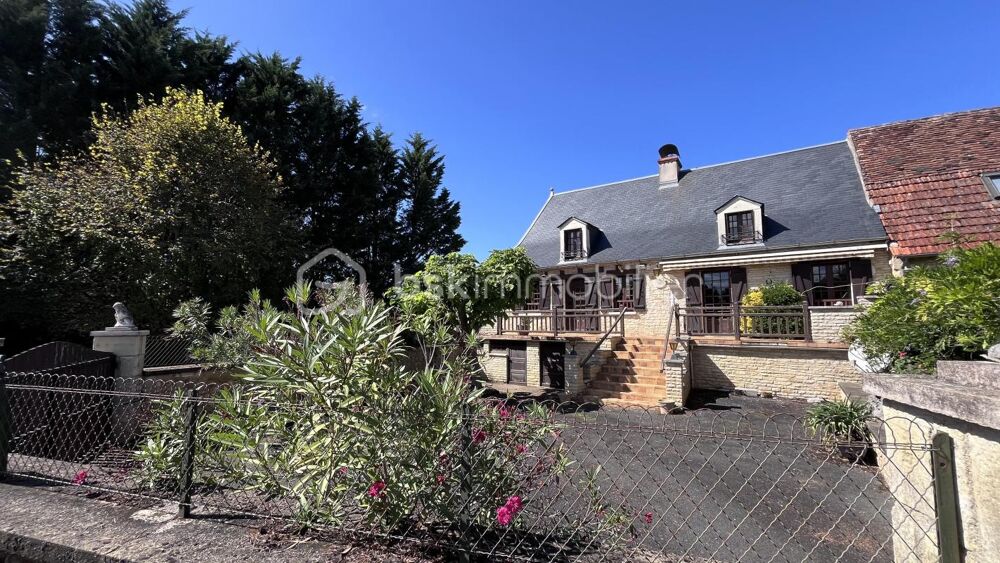 Maison en pierre 110 m² - 4 chambres - Terrain 1 835 m² - Hautefort 149 900 € FAI