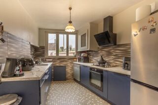  Maison  vendre 8 pices 142 m