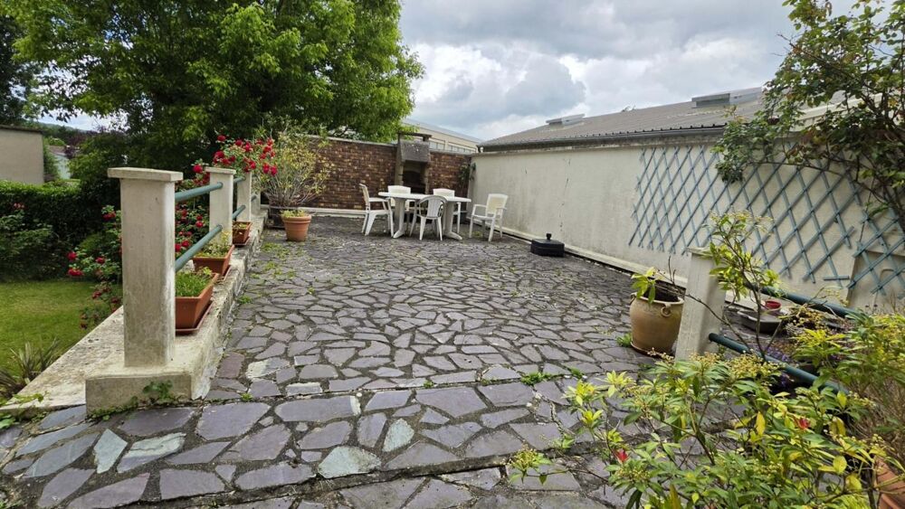 Maison familiale d'exception à Domont  7 pièces  150 m²  Calme et volumes généreux