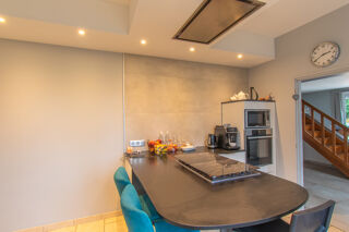  Maison à vendre 10 pièces 281 m²