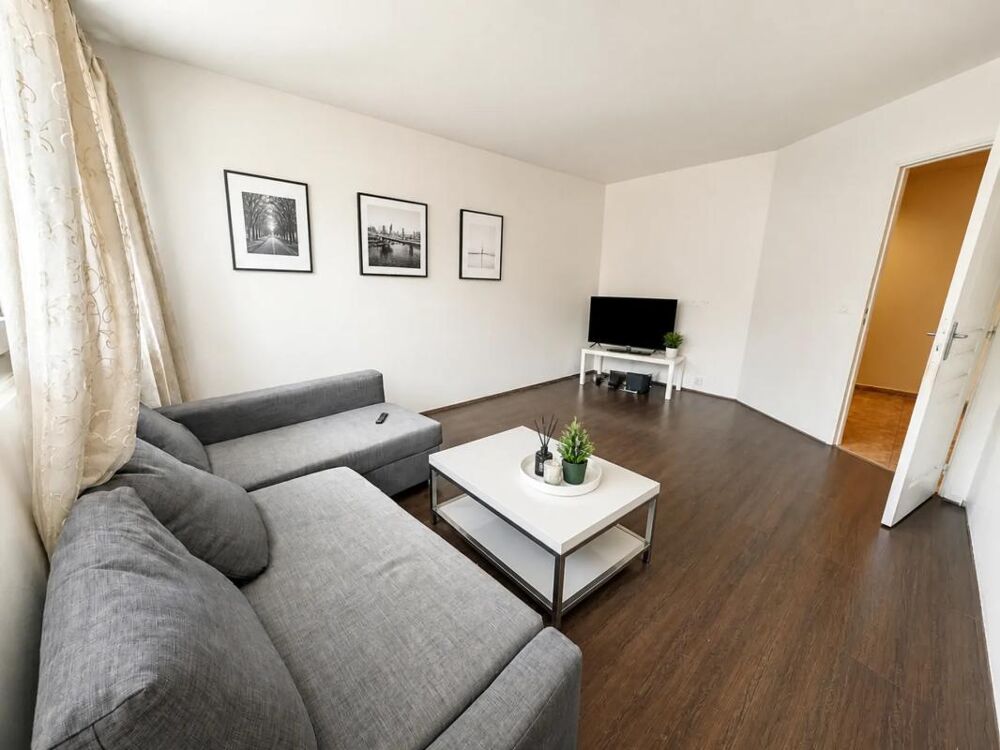 Appartement F4 de 76m2 en rez-de-chaussée dans résidence rénovée