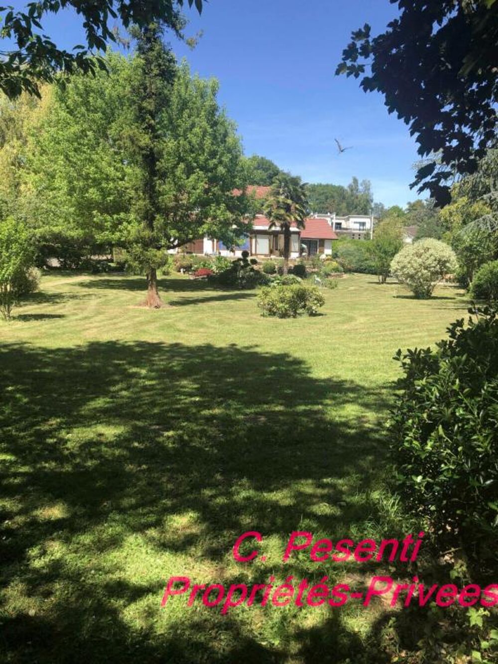 Vente Maison Emplacement exceptionnel!!! Maison  à rénover, 9 pièce(s) 217 m2 Conches sur gondoire