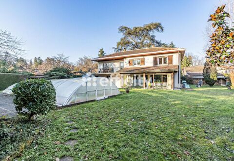   Pavillon Maison - 7 pi�ce(s) - 212 m�