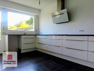  Maison  vendre 9 pices 155 m