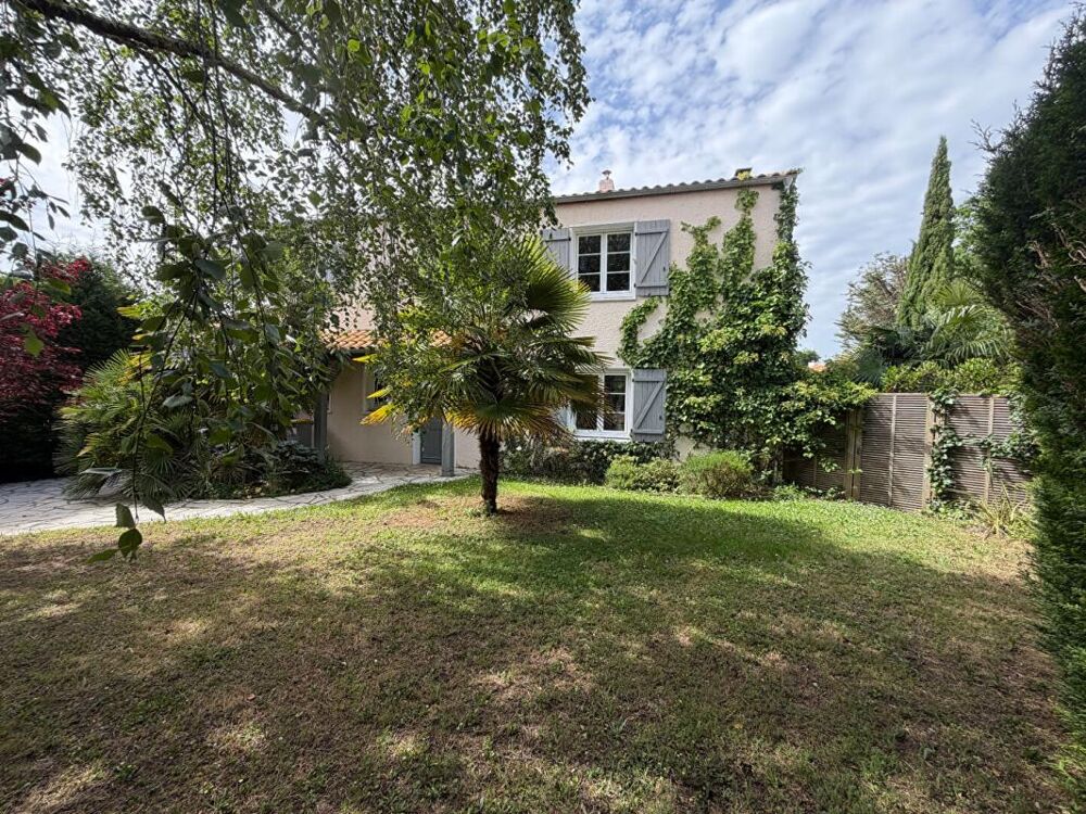 Vente Maison Maison Basse Goulaine 7 pièce(s) 182 m2 Basse goulaine