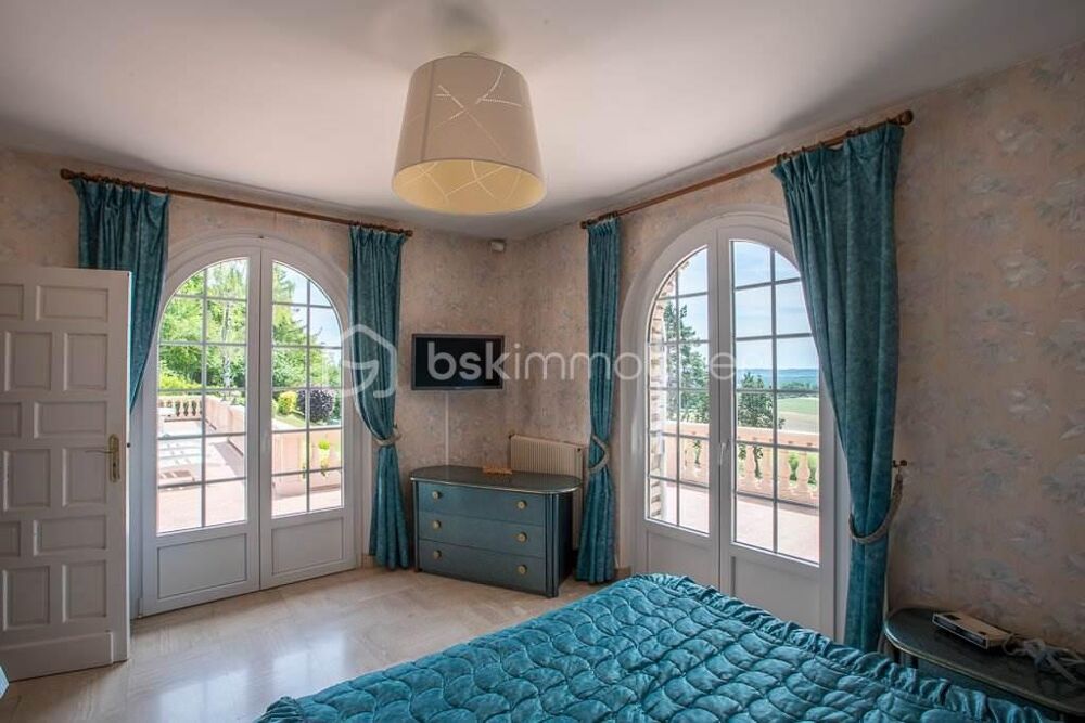  vendre  Proprit/chteau Le Mont-Saint-Adrien (60650)