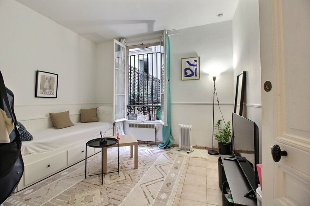 Vente Appartement RUE ODESSA - STUDIO 18 M au RDC sur GRANDE COUR Paris 14