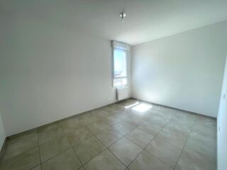  Appartement à louer 3 pièces 58 m²