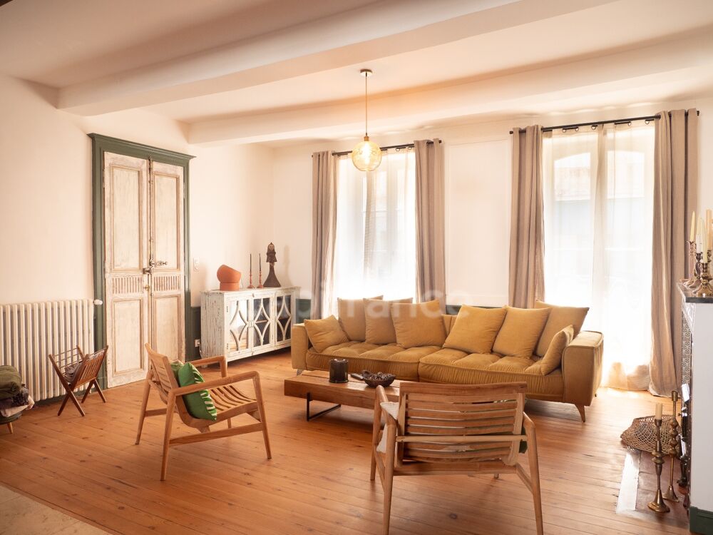 Demeure d'exception au coeur de l'ancienne rue Royale, 6 pièces, 290 m2 avec petit patio (32)