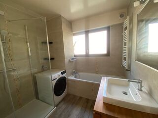  Appartement � vendre 5 pi�ces 83 m�