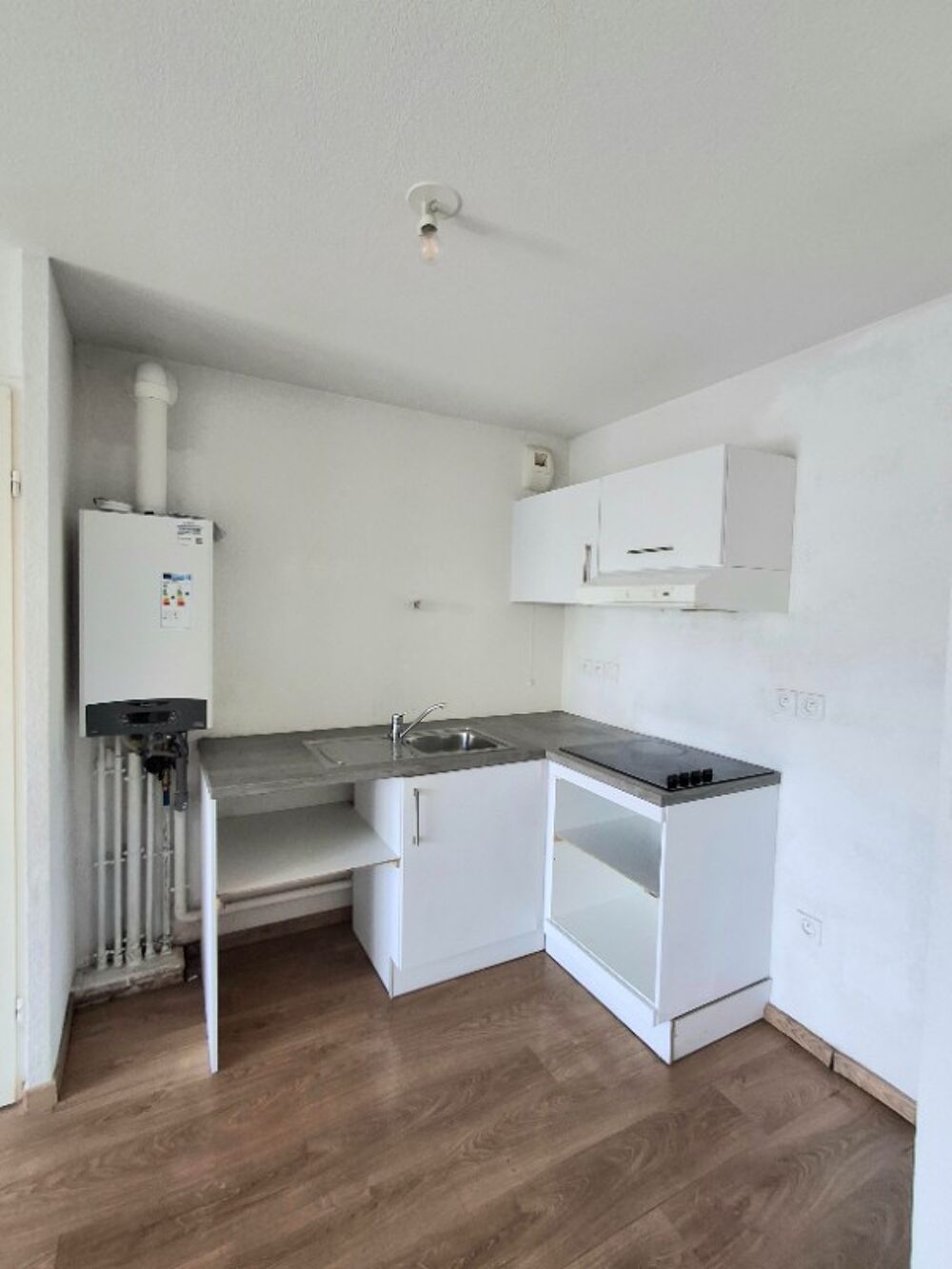 Location Appartement T2 avec parking et terrasse à CAVAILLON Cavaillon