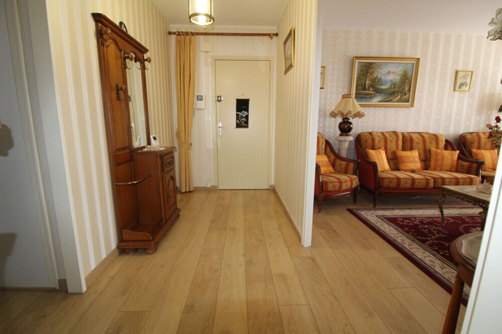 Appartement 4 pièces 104 m² · à La Roche sur Yon · 104 m² · 213 000 €