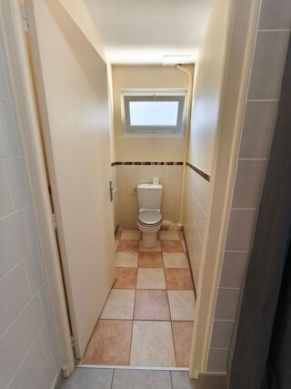  Appartement à louer 3 pièces 78 m²