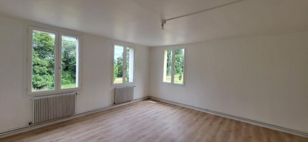 Vente Maison Elbeuf proche Seine : Maison 113 m² avec jardin 300 m², 3 CH et 3 PK intérieurs ... Prix attractif ! Elbeuf