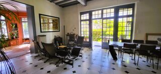  Villa  vendre 7 pices 280 m