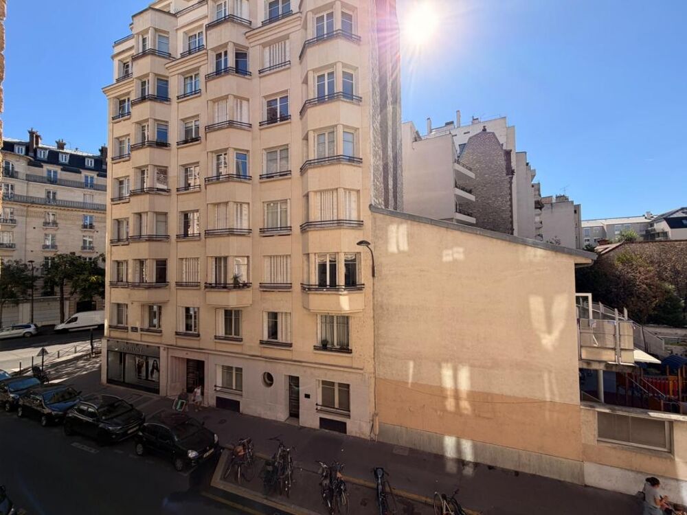 Location Appartement MÉTRO FELIX FAURE - LOCATION MEUBLÉE - 3 PIÈCES 73M2 - 2ÈME ÉTAGE SANS ASCENSEUR Paris 15