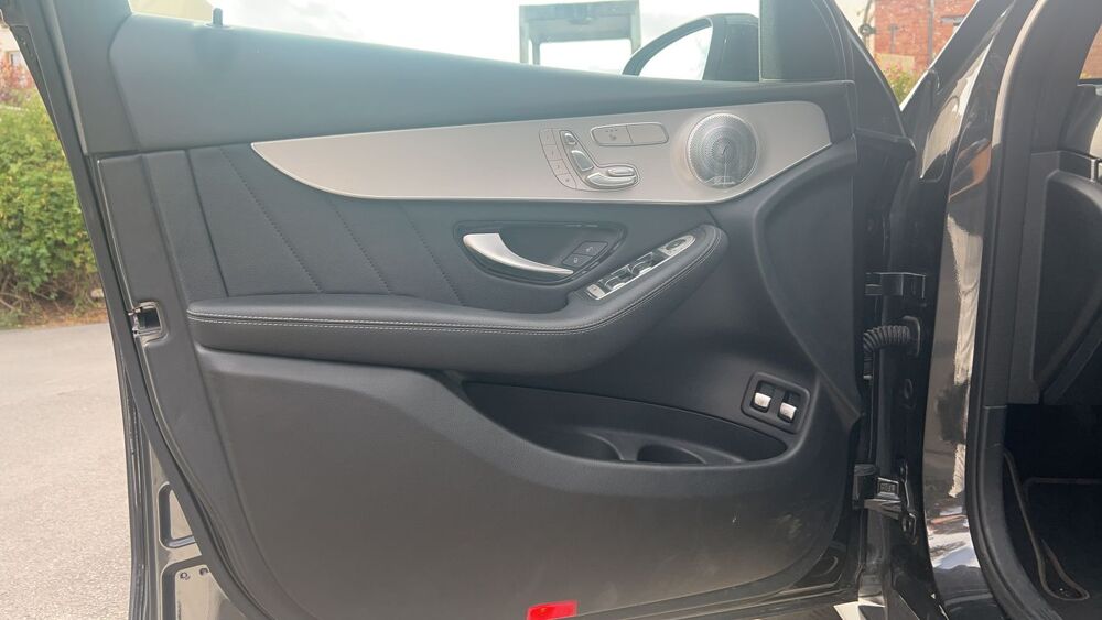Classe GLC 300 e 320 EQ Power 4MATIC 9G-TRONIC AMG Line 2020 occasion 94500 Champigny Sur Marne