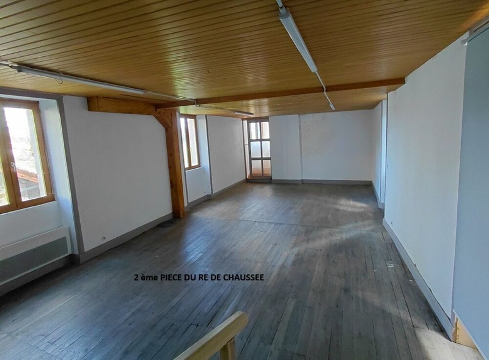 Vente Maison Grande maison rénovée de 220 m² avec atelier, terrasse panoramique et verger – Mourjou (Puycapel  cantal) Puycapel