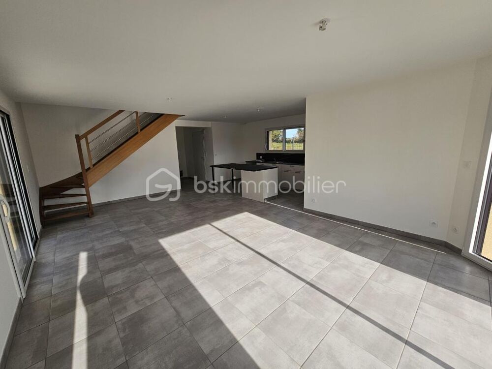 Vente Maison Maison de 132 m² / Belle opportunité Port en bessin huppain