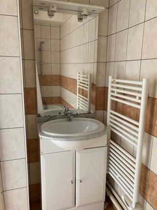  Appartement à louer 2 pièces 40 m²