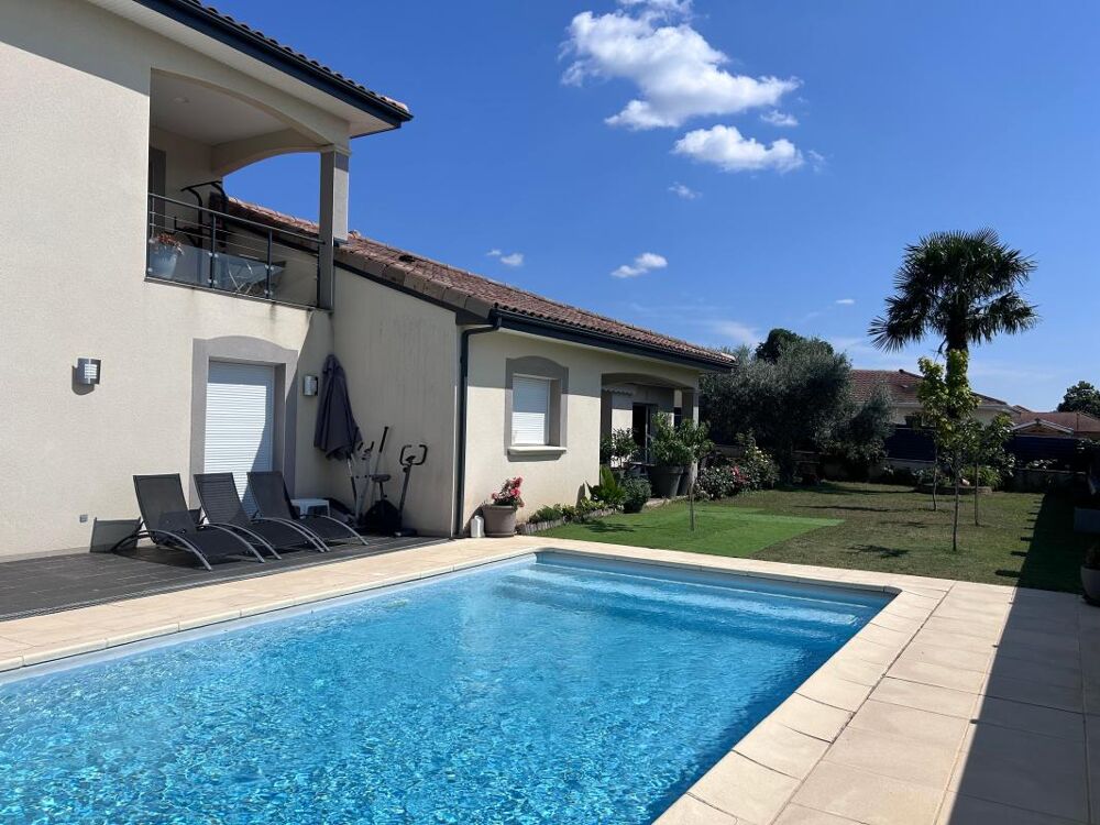 Maison de 2011 avec piscine, 5 chambres et 74 m² de séjour DPE A proche A7