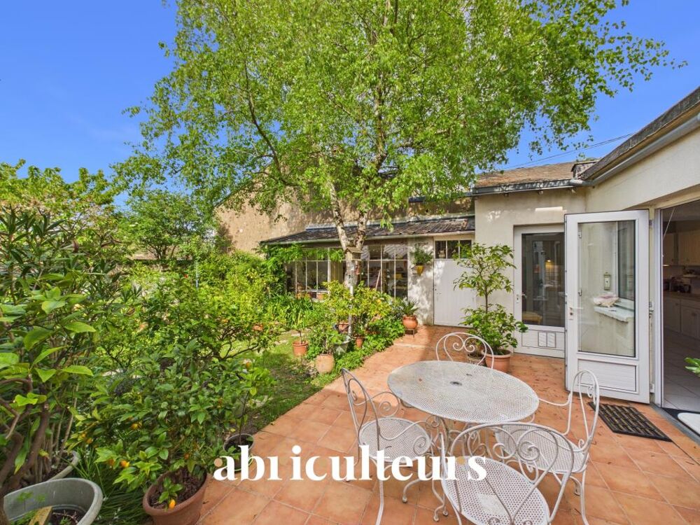 Vente Maison Maison familliale avec jardin arboré en vente à  Nantes (44100) Nantes