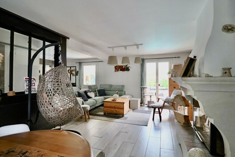 Vente Maison Maison non mitoyenne à vendre 5 pièces 118m² jardin et piscine Miramas