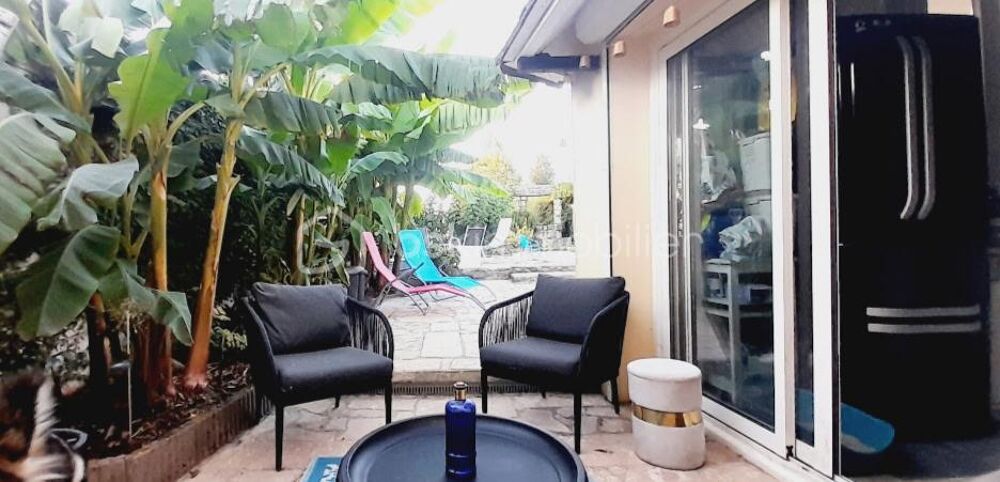 Charmante maison des années 70 avec terrasses au coeur de la ville