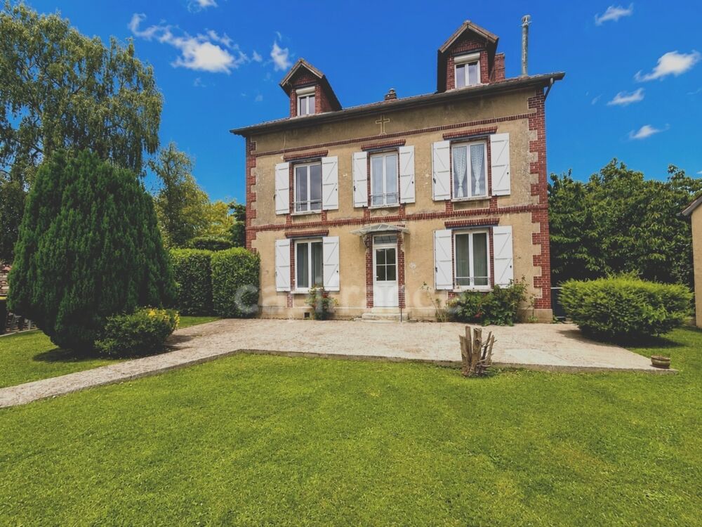 Maison 8 pièces 191 m² · à Chaufour les Bonnieres · 191 m² · 300 000 €