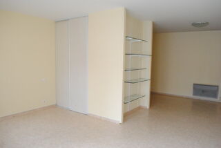  Appartement à louer 1 pièce 39 m²