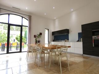  Maison � vendre 10 pi�ces 325 m�