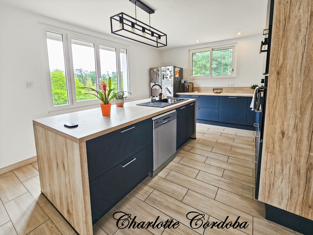Vente Maison ? Maison entièrement rénovée – 2 chambres, possibilité 3 – Double garage à Xaintrailles Xaintrailles