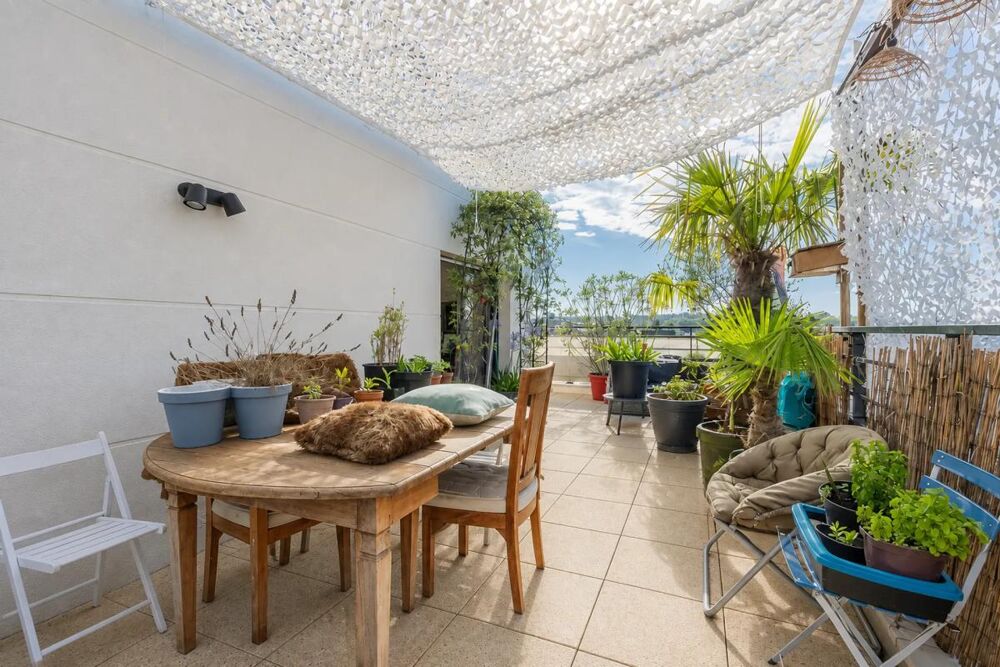Appartement de 4 pièces de 66 m² et 60 m² de terrasse à Bondy