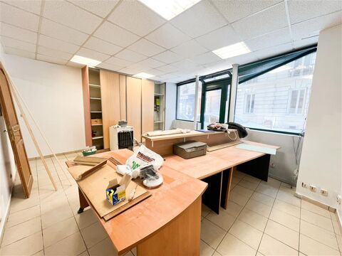 Locaux à louer au cur du 17ème 1750 75017 Paris
