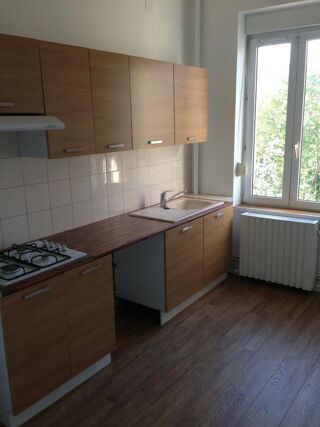  Appartement à louer 3 pièces 66 m²