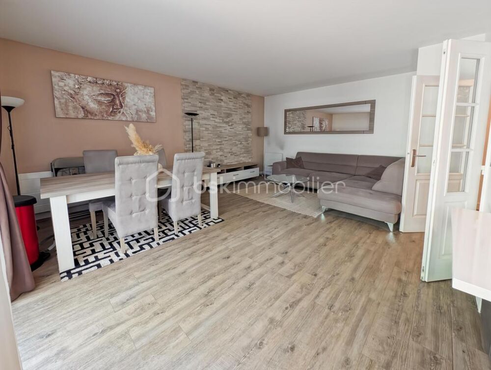 Location Appartement A LOUER F2 MEUBLE PLEIN CENTRE ENGHIEN LES BAINS A 2' A PIEDS DE LA GARE ET A QUELQUES PAS DU LAC PARKING EN SOUS SOL ET TERRASS Enghien les bains