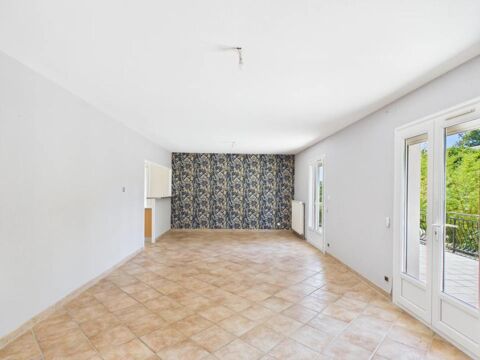   Maison familiale avec jardin, garage, piscine et atelier Propriété/château - 8 pièce(s) - 196 m²