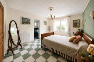  Propriété/château à vendre 10 pièces 320 m²