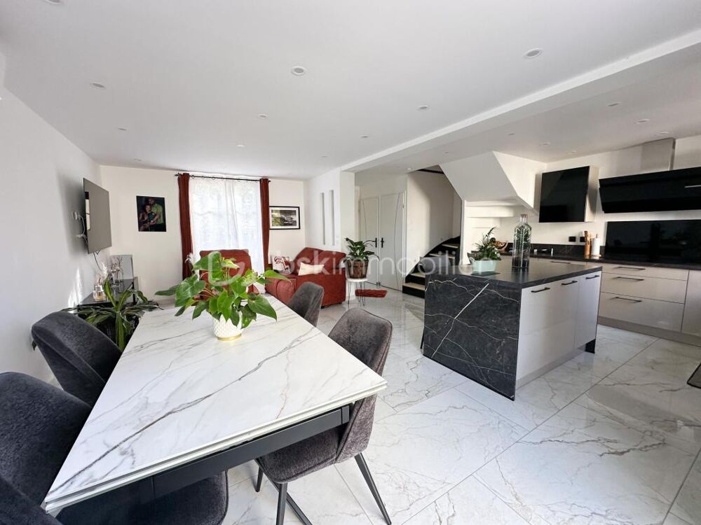Vente Maison Savigny Bourg , Maison individuelle coup de coeur , 4 chambres Savigny le temple