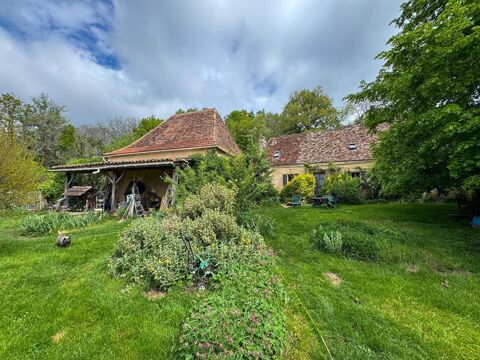   Long�re et grange en pierre, 5 pi�ces, 3 chambres, puits, 6,5 ha jolie vue Maison - 5 pi�ce(s) - 138 m�