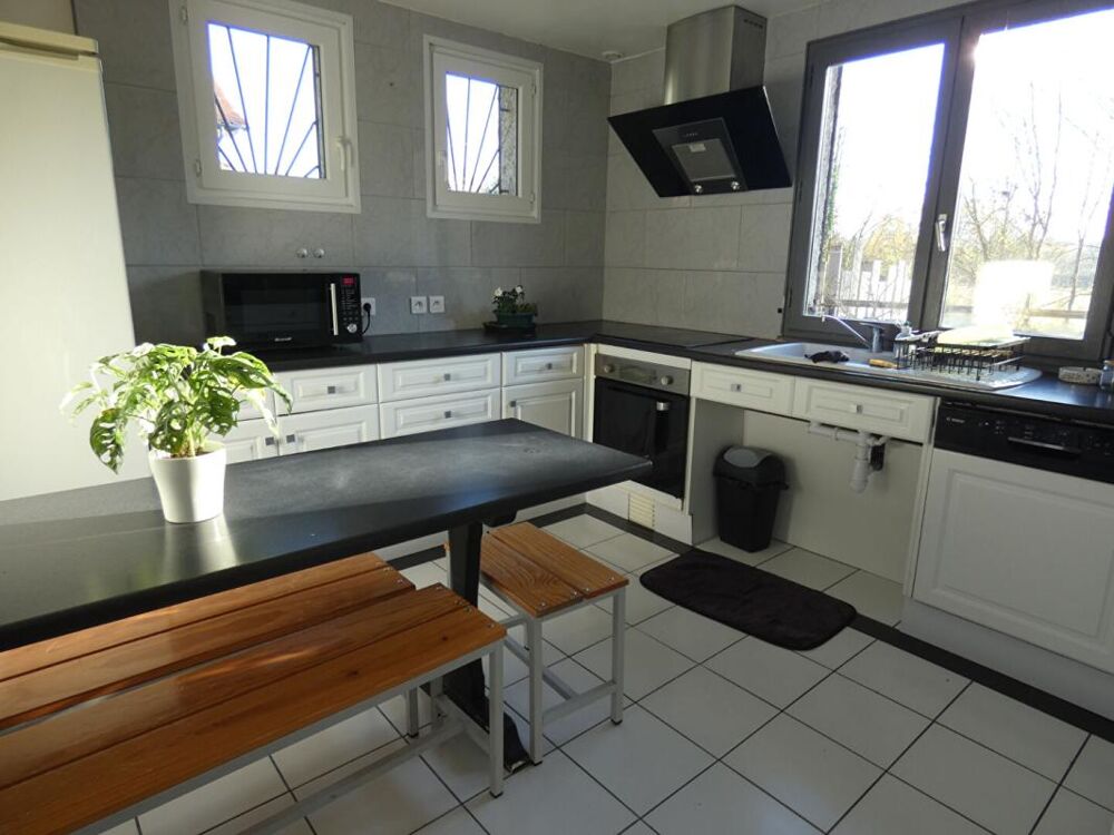 Maison familiale 5 chambres + sous sol total