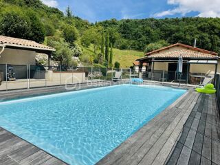  Propriété/château à vendre 8 pièces 225 m²