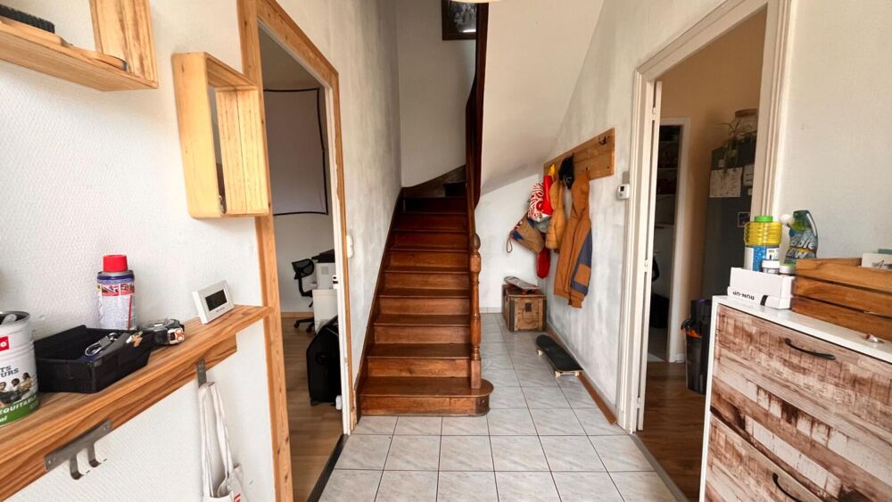 Maison Montval Sur Loir 4 pièce(s) 102 m2 - 3 chambres - centre ville