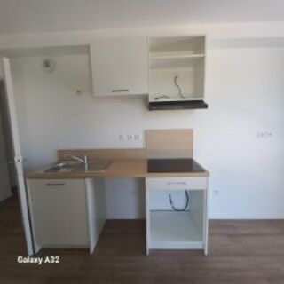  Appartement à louer 3 pièces 63 m²