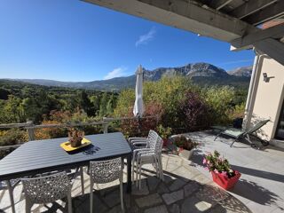  Propriété/château à vendre 7 pièces 178 m²