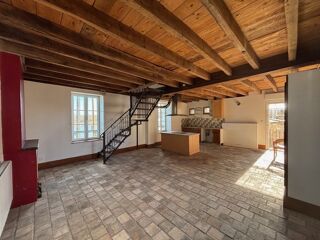  Immeuble à vendre 15 + pièces 273 m²