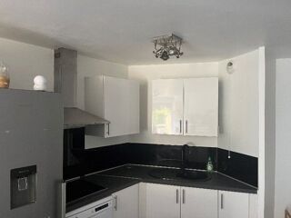  Appartement à louer 3 pièces 50 m²